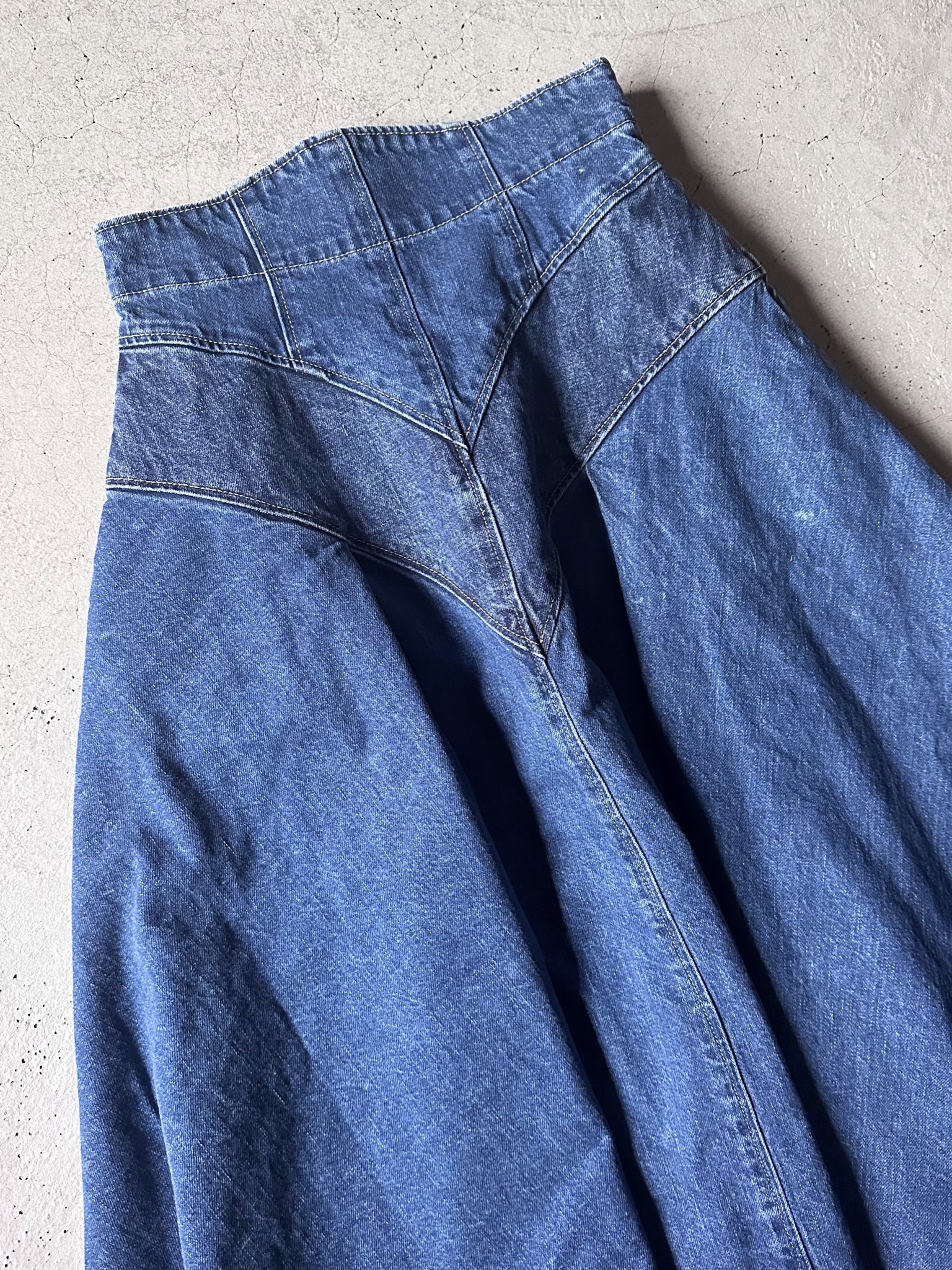 FLARED DENIM MIDI SKIRT | 岐阜県柳ヶ瀬地区にてセレクトショップ phenom