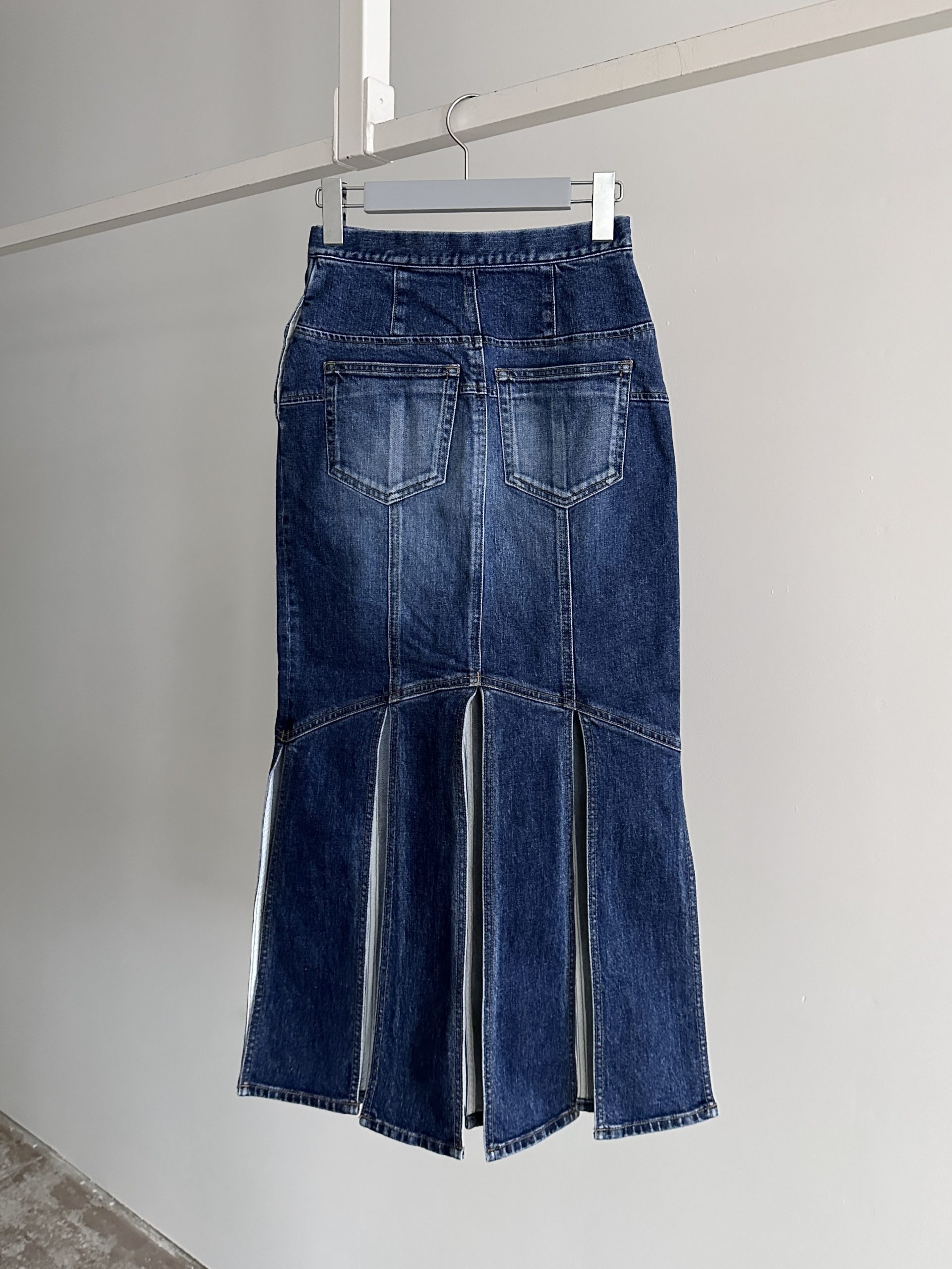 人気ブランドの新作 STUDIOS FANO 2023 スカート skirt half Denim